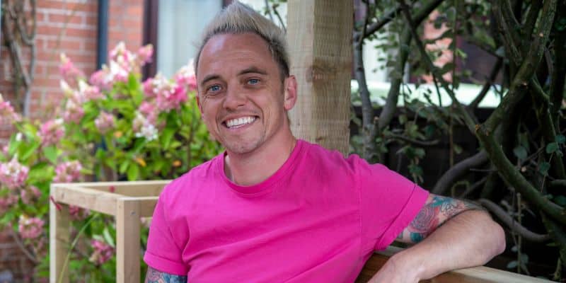 little book of colour on the colour couch with garden designer lee burkhill